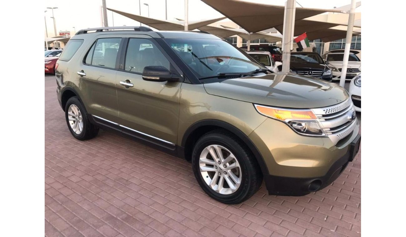 Ford Explorer Ford Explorer 2012 gcc full option very celen car for sale