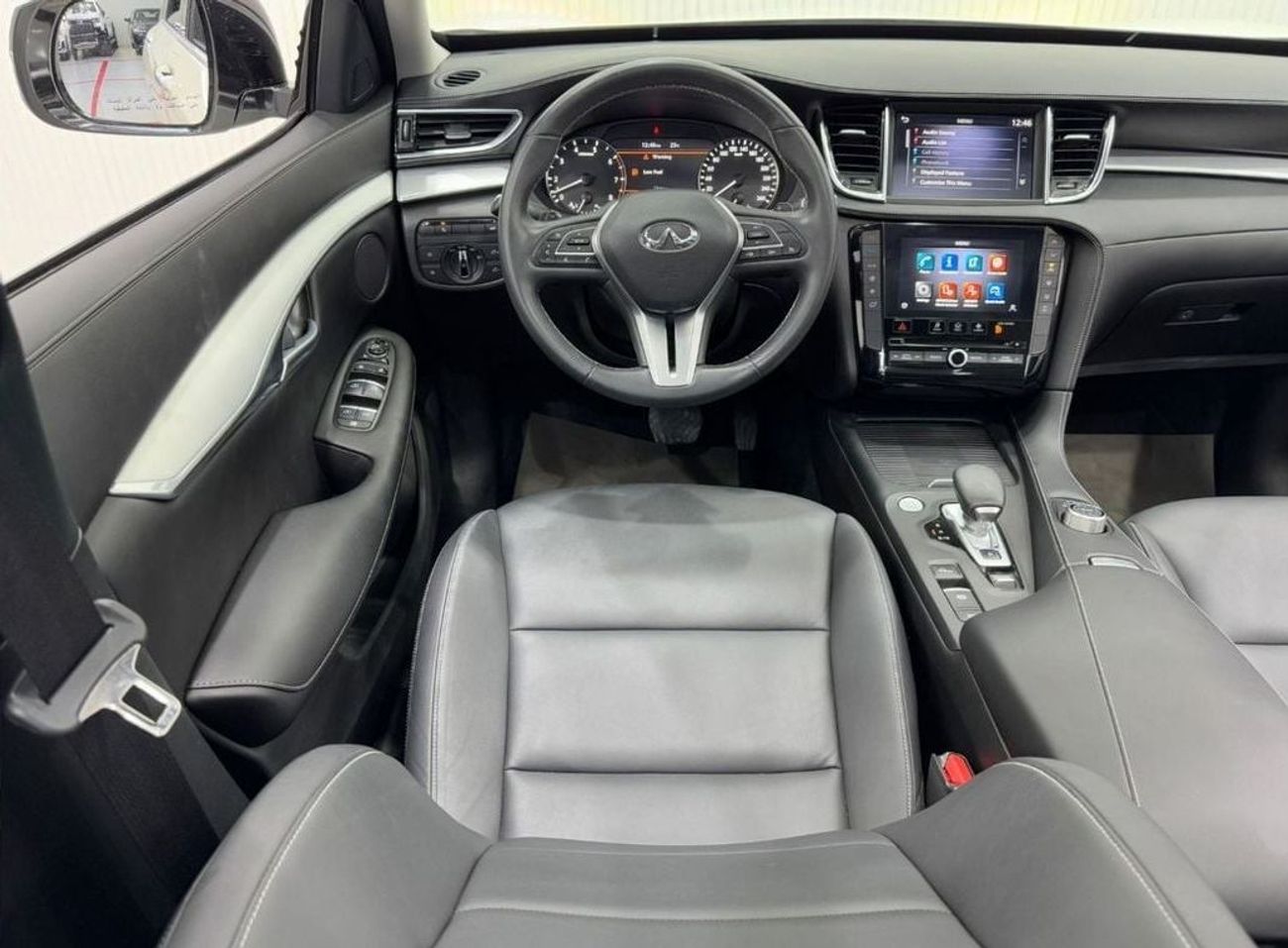 Infiniti QX50 Luxury 2.0L 4WD 2021 Infiniti QX50, 1 Year Warranty + Service Package, Full Service History, GCC