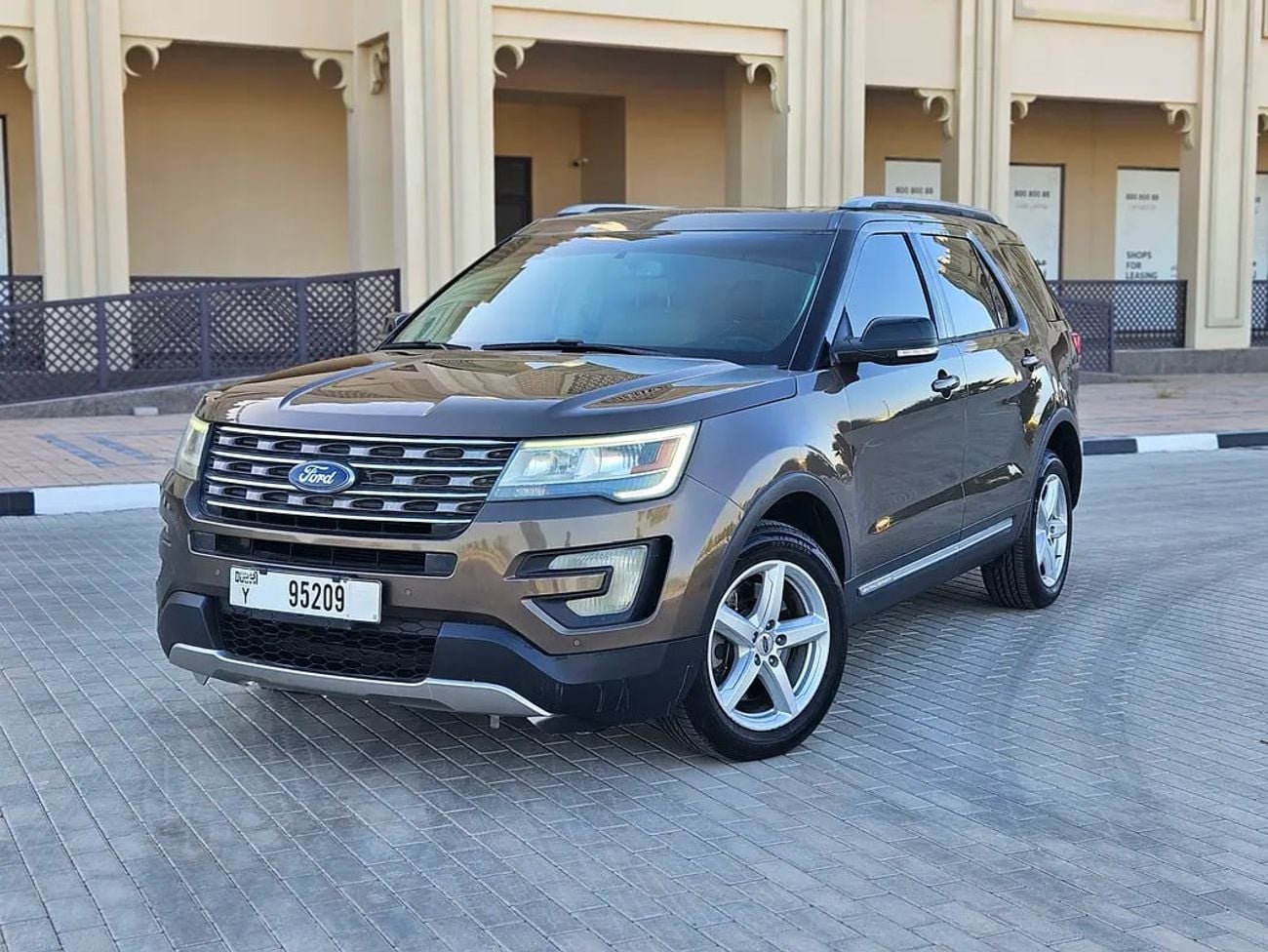 فورد إكسبلورر XLT Limited GCC Premium Condition Single Hand Driven Full Option TOP