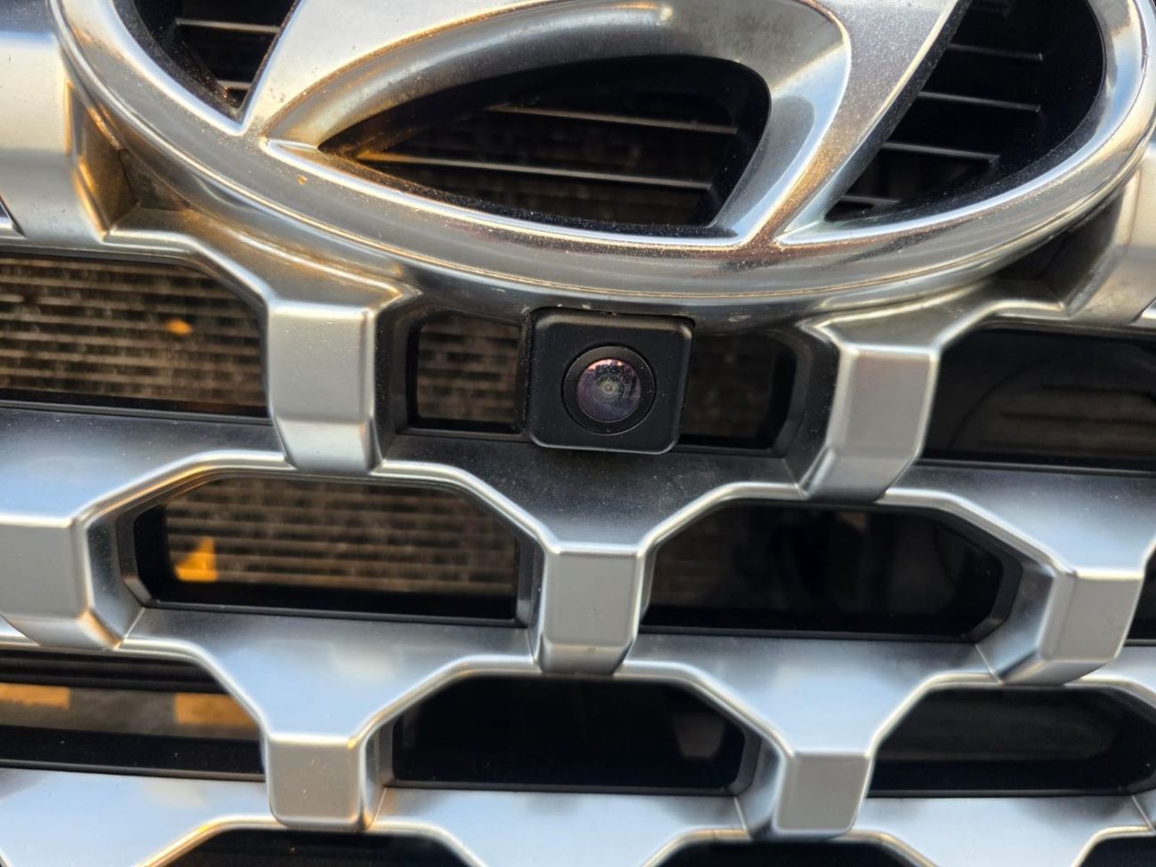 Hyundai Santa Fe limited 1.6T hybrid engine Panoramic roof and 360 camera