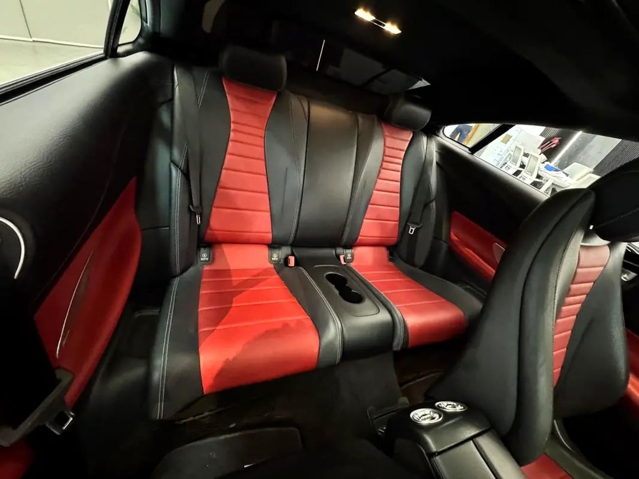 مرسيدس بنز E300 PERFECT MERCEDES E300 || FULL OPTION || GCC || ACCIDENTS FREE || PANORAMIC