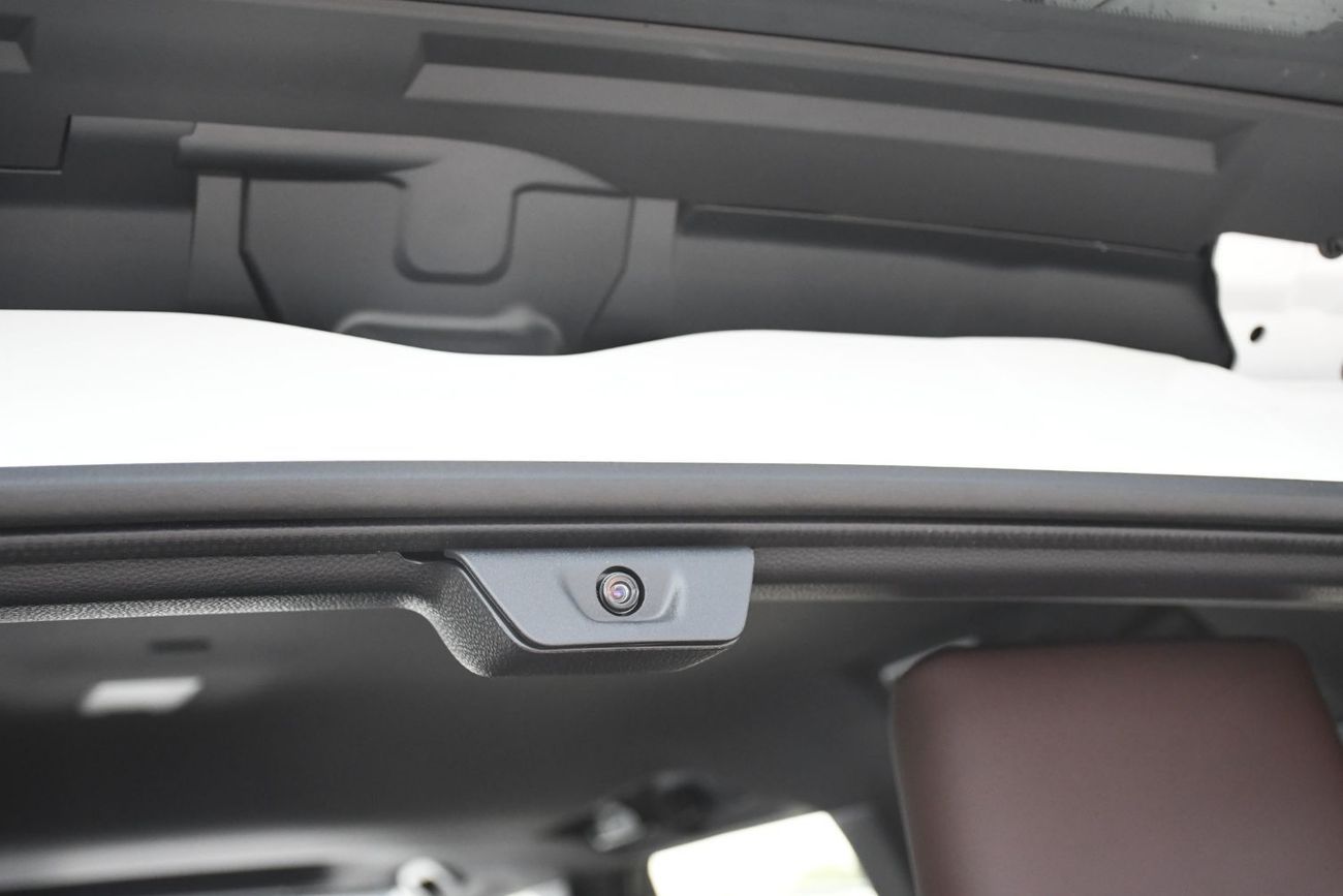 تويوتا برادو 2.4L Adventure  Petrol Full Option GCC (Ready Stock)