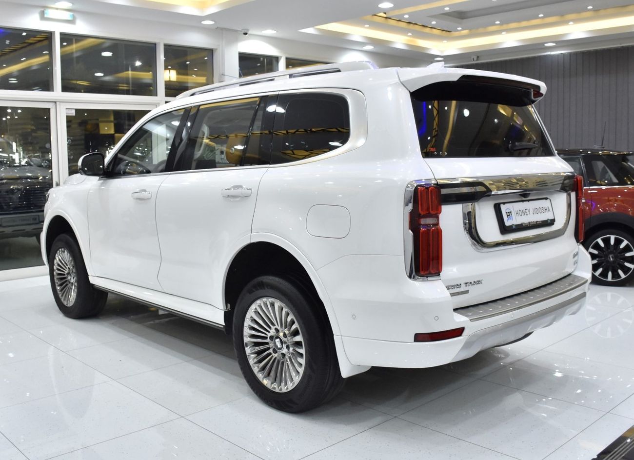 Tank 300 EXCELLENT DEAL for our GWM TANK 500 ( 2024 Model ) in White Color GCC Specs