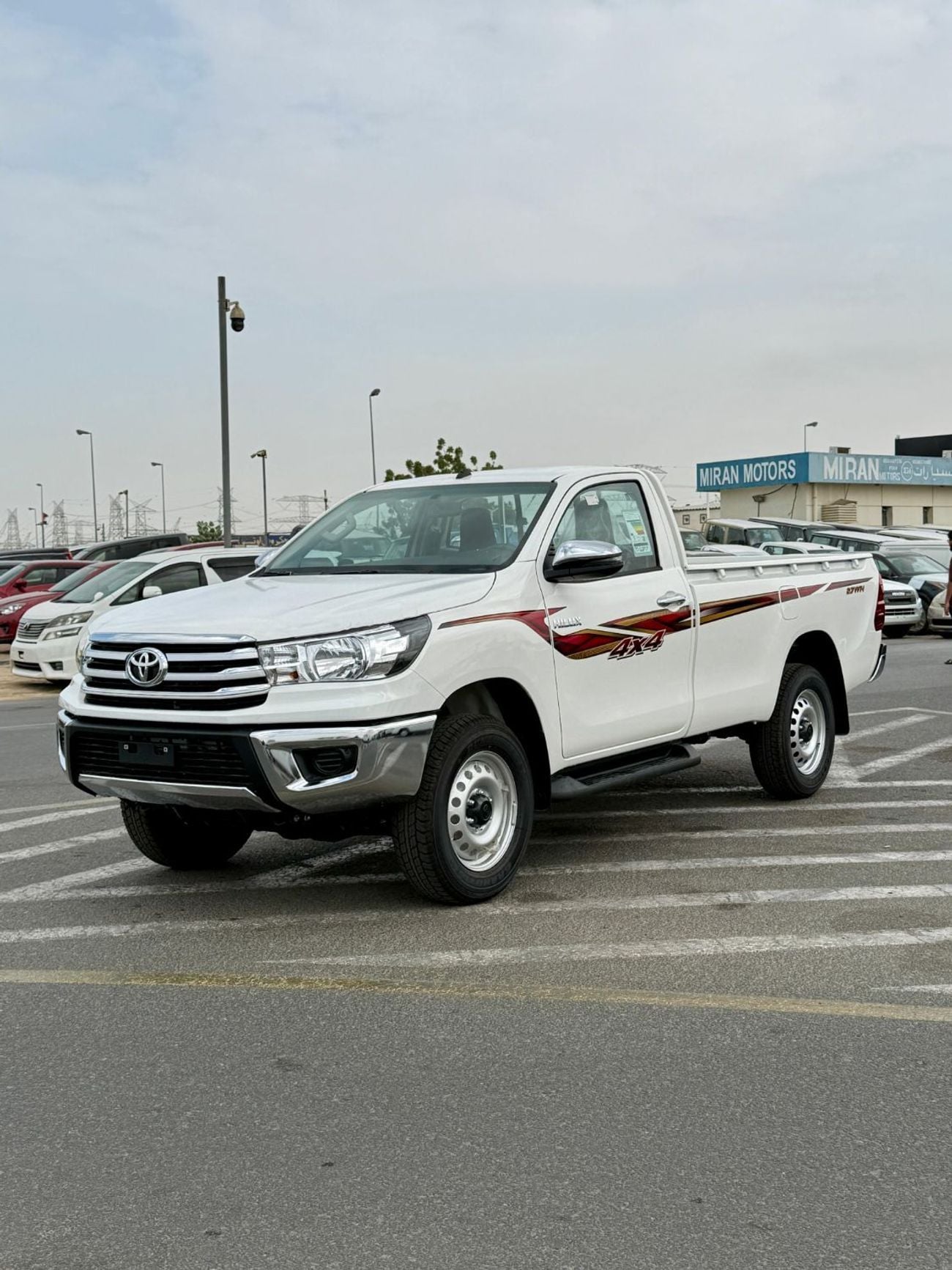 تويوتا هيلوكس GLS 2.7L 4WD