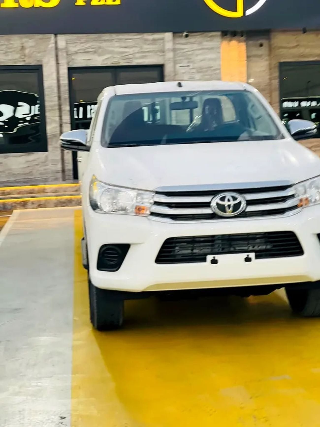 Toyota Hilux GL 2.8L DIESEL GCC Specs
