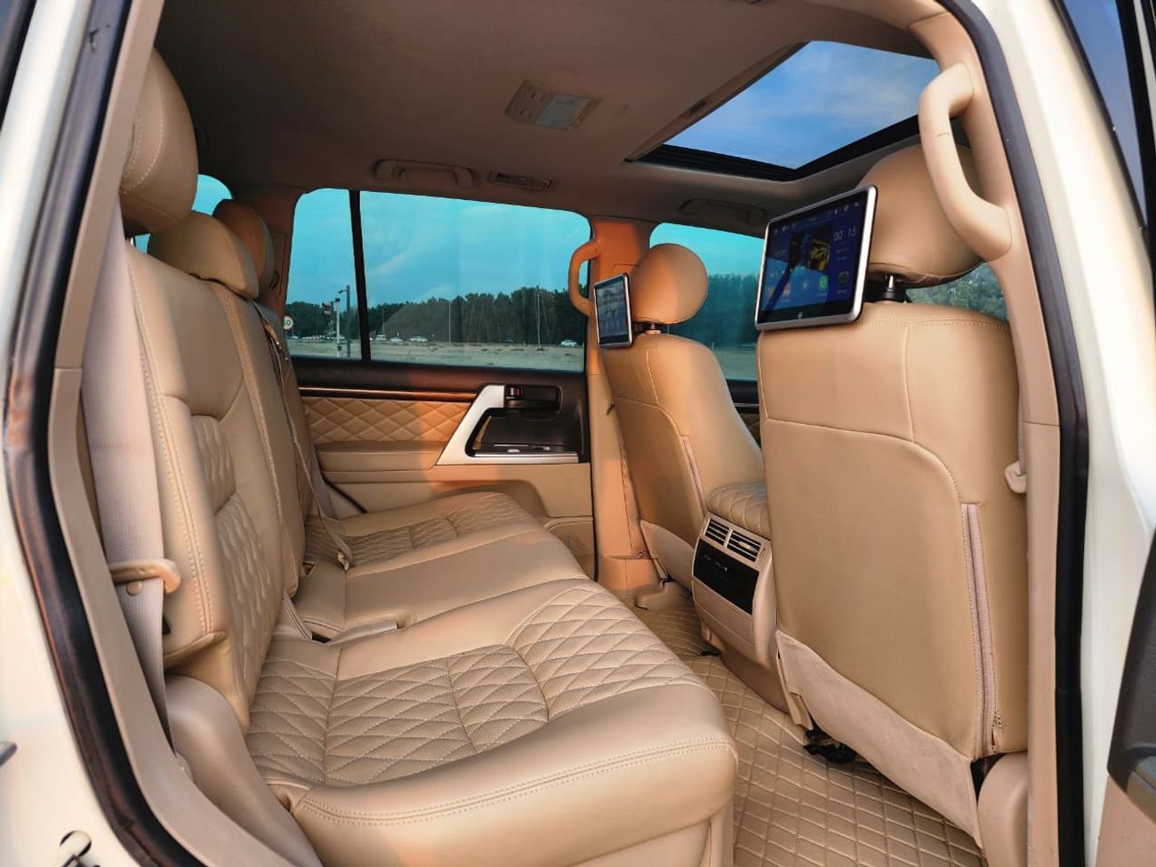 Toyota Land Cruiser GXR V8 MODEL 2014 UPGRADE 2024