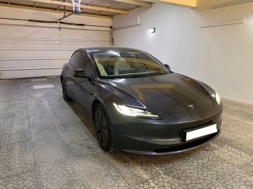 تسلا موديل 3 HIGHLAND EDITION