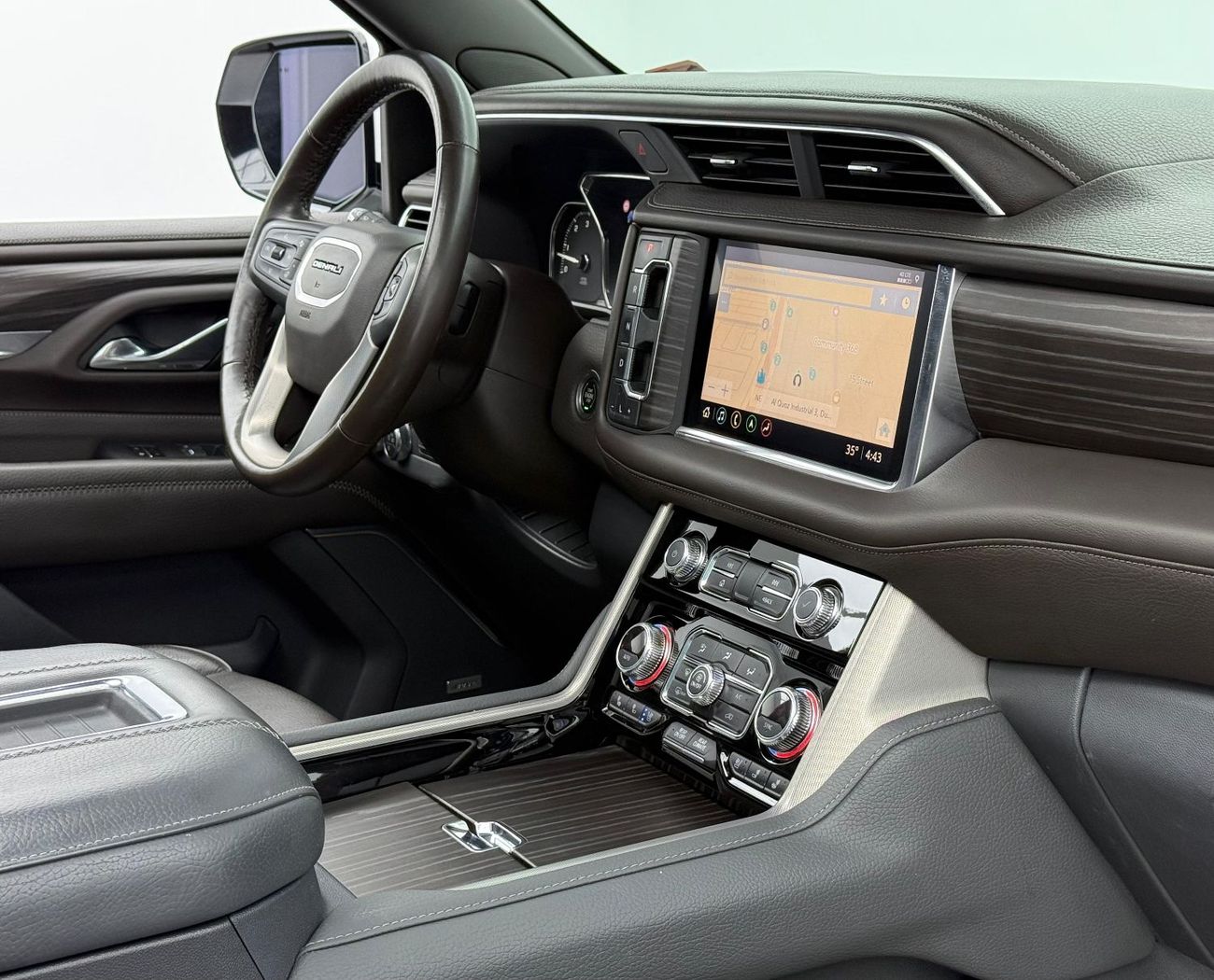 GMC Yukon Denali 6.2L (8 Seater) 2021 GMC Yukon Denali, Warranty, Full GMC Service History, Excellent Conditio