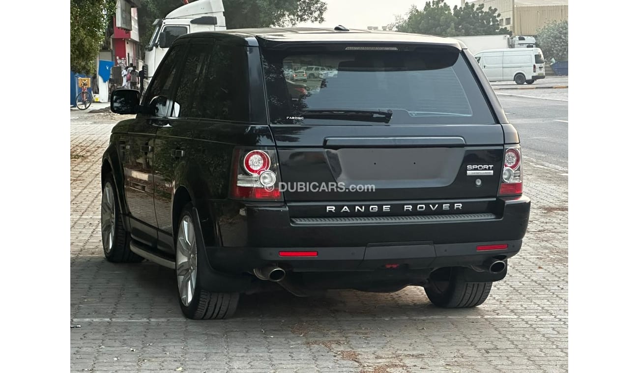 Land Rover Range Rover Sport Range Rover Sport 2010 V8 AED 25,000 is required Walkway 160.000 km Gulf specifications  , pedals, e