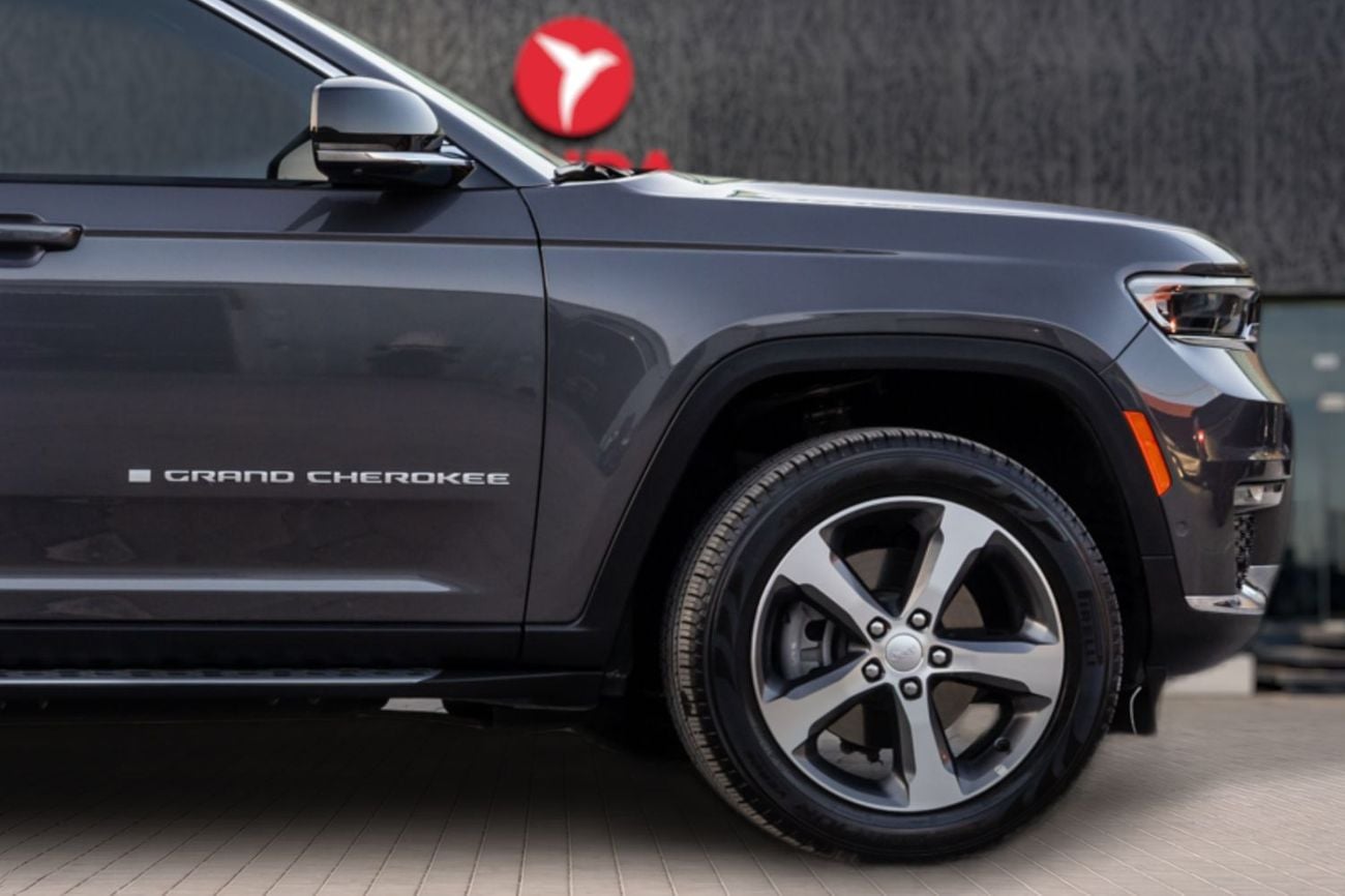 Jeep Grand Cherokee Jeep Grand Cherokee Limited (LOW MILEAGE) 2024 GCC | Agency Warranty