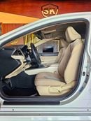 Toyota Camry LE HEV HYBRID 2.5L/1YR WARANTY/LOW MILEAGE/FSH/SINGLE USER/FREE REGISTERATION/ 962 MONTHLY/LOT#94659