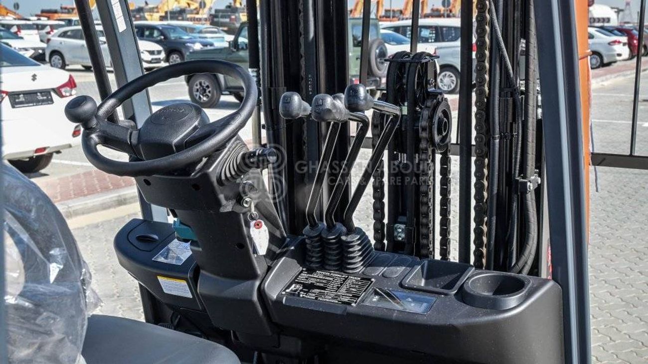 Toyota Fork lift DIESEL 3TON 3STAGE, 3LEVER 4500MM W/ SIDE SHIFT MY24