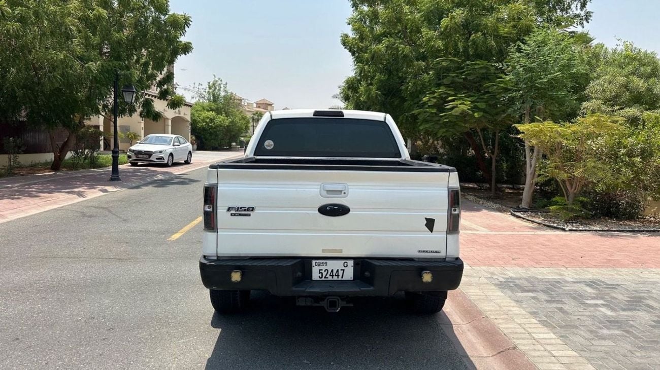 Ford F-150 XLT CREW CAB Ford F-150 2011 GCC specs