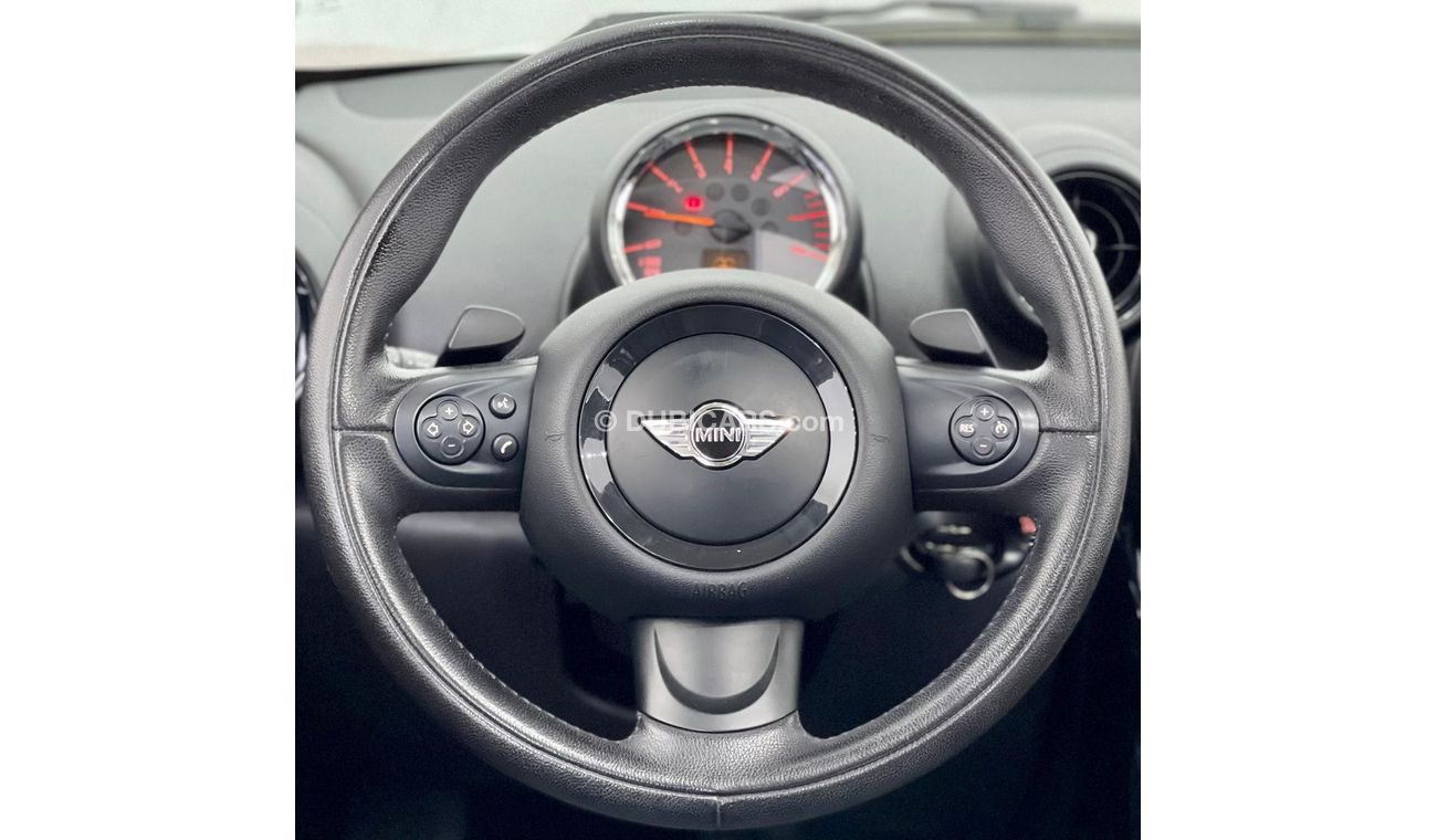 Mini Cooper Countryman Std Super Clean 2016 Mini Countryman, Service History, Warranty, GCC