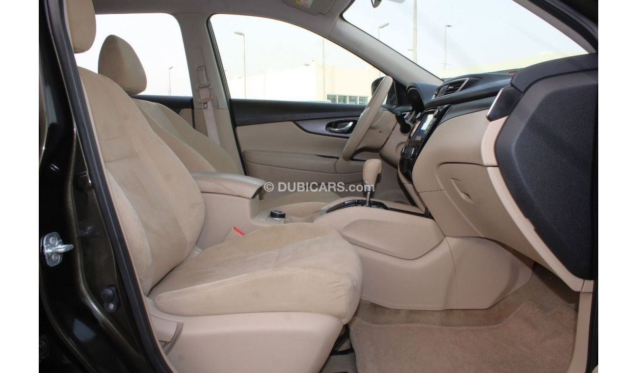 نيسان إكس تريل SL SL نيسان إكس تريل 2015 خليجي رقم 2 بحالة ممتازة بدون حوادث بدون صبغ