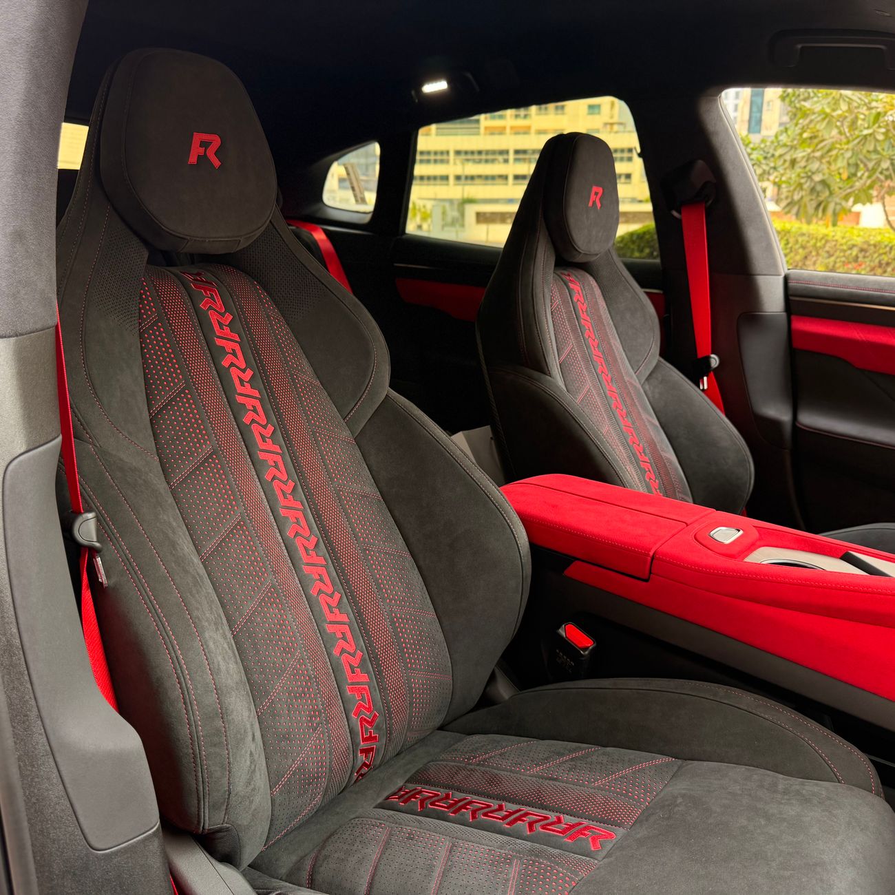 Zeekr 001 FR SPORT 4 MOTORS AWD 1300 H/P