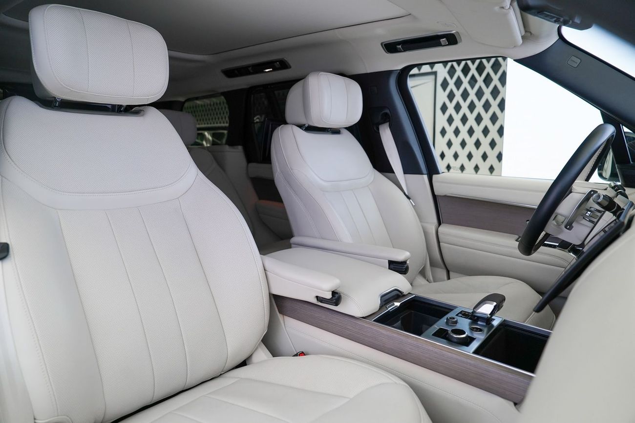 Land Rover Range Rover First Edition P530 4.4L