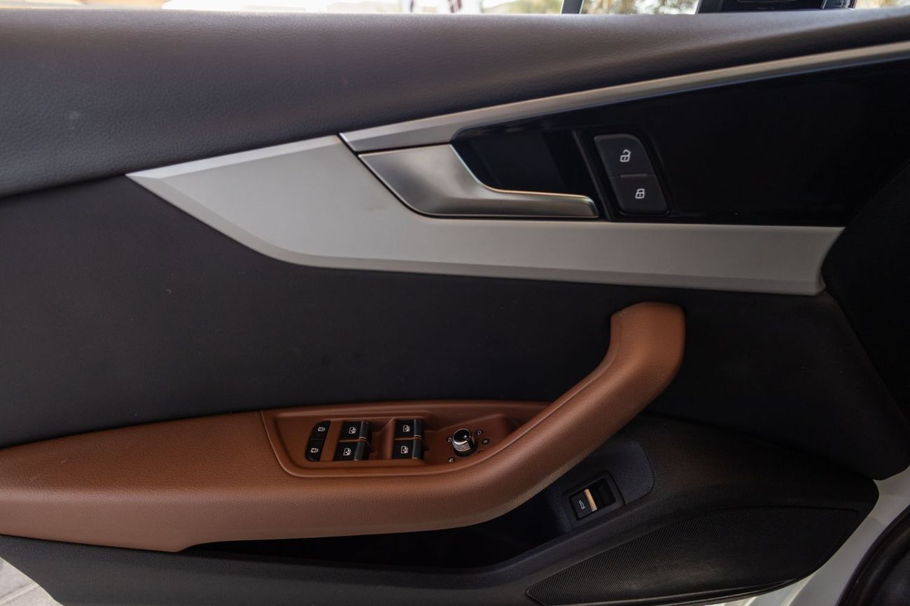 Audi A4 35 TFSI S Line 1.4L