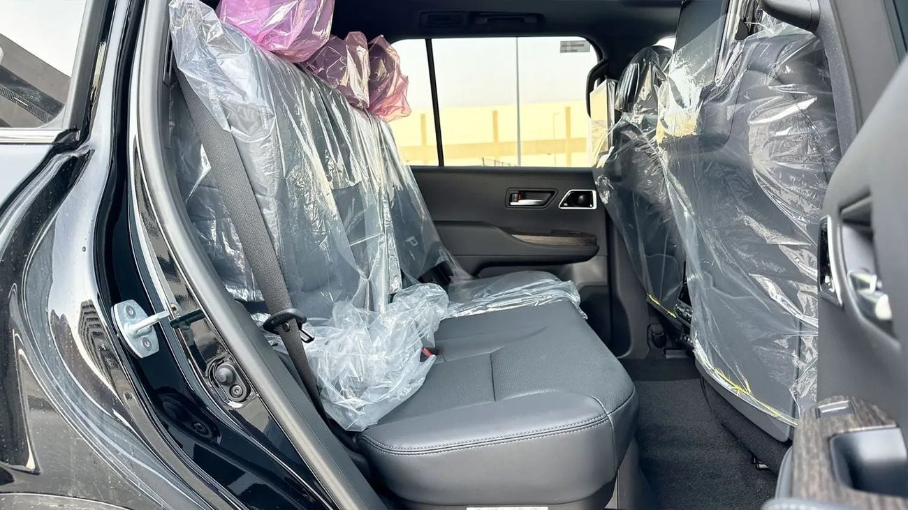 Toyota Land Cruiser VXR 3.5L Twin Turbo Full option / Export Only