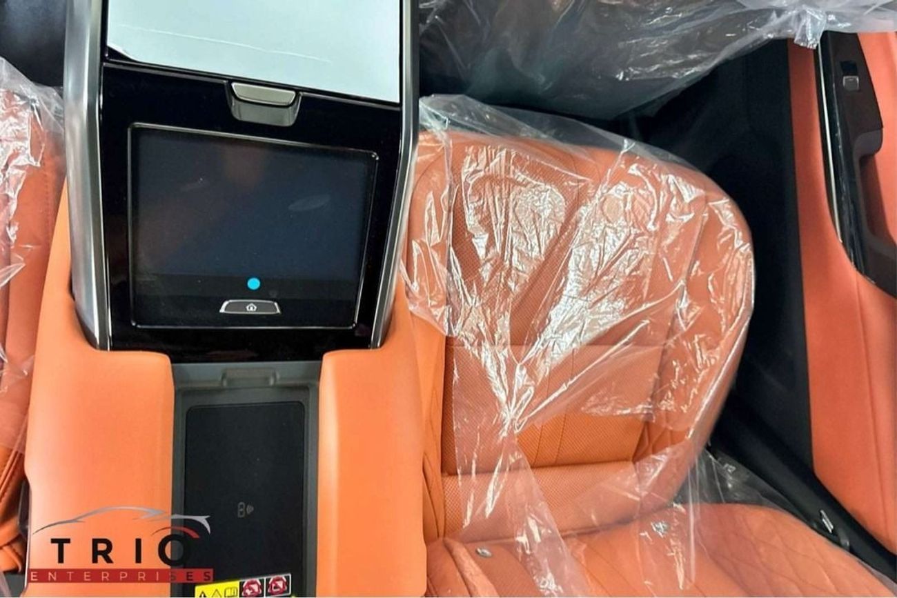 Lexus LX 700h LEXUS LX700h VIP - 3.5L - HYB - AT - 2025MY