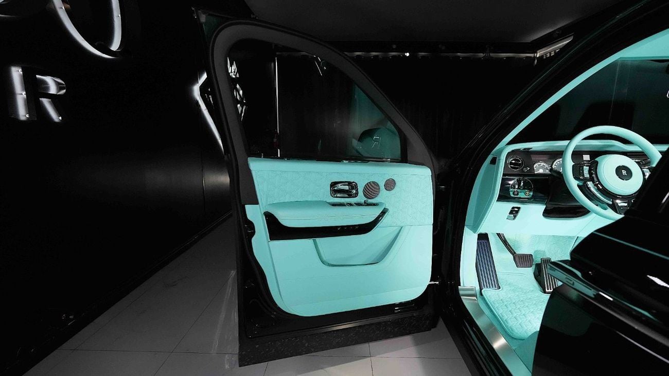 Rolls-Royce Onyx Cullinan | LIMIITED OFFER | NEW | 2024 | V12 | 563 HP | 3-YEAR WARRANTY AND SERVICE