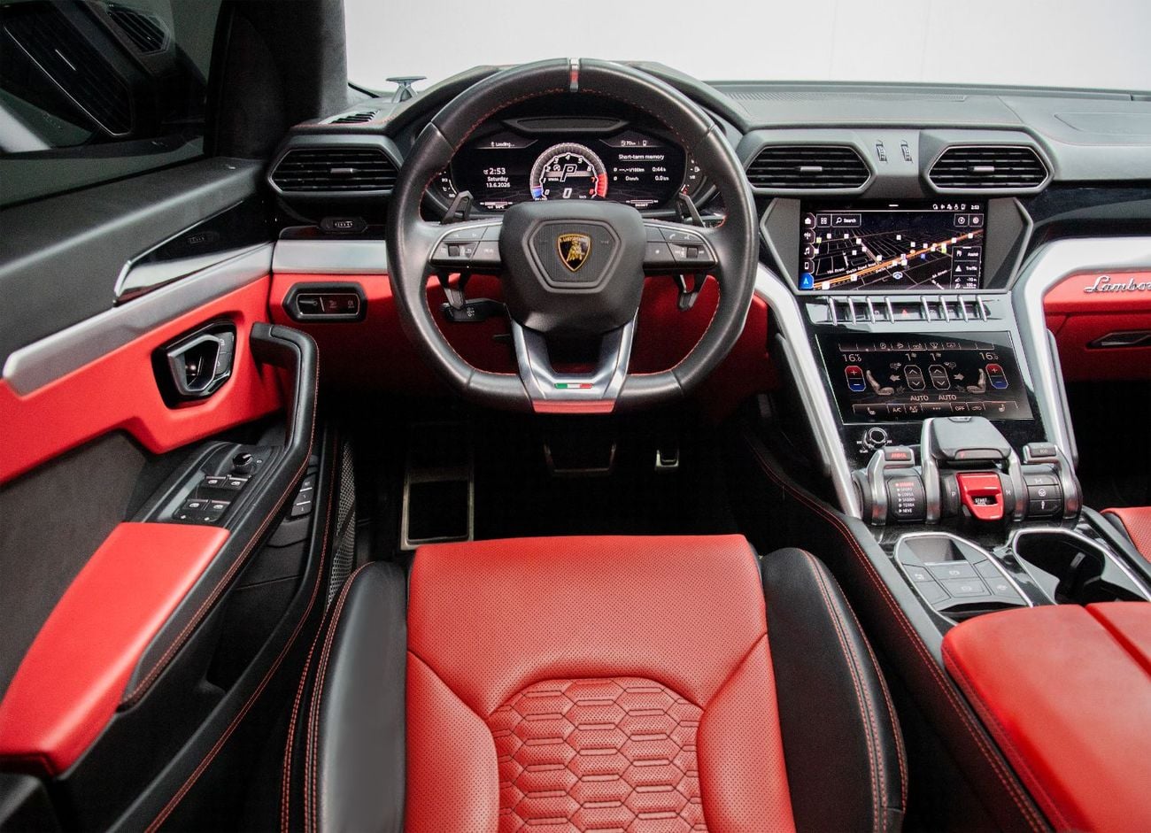 Lamborghini Urus STD