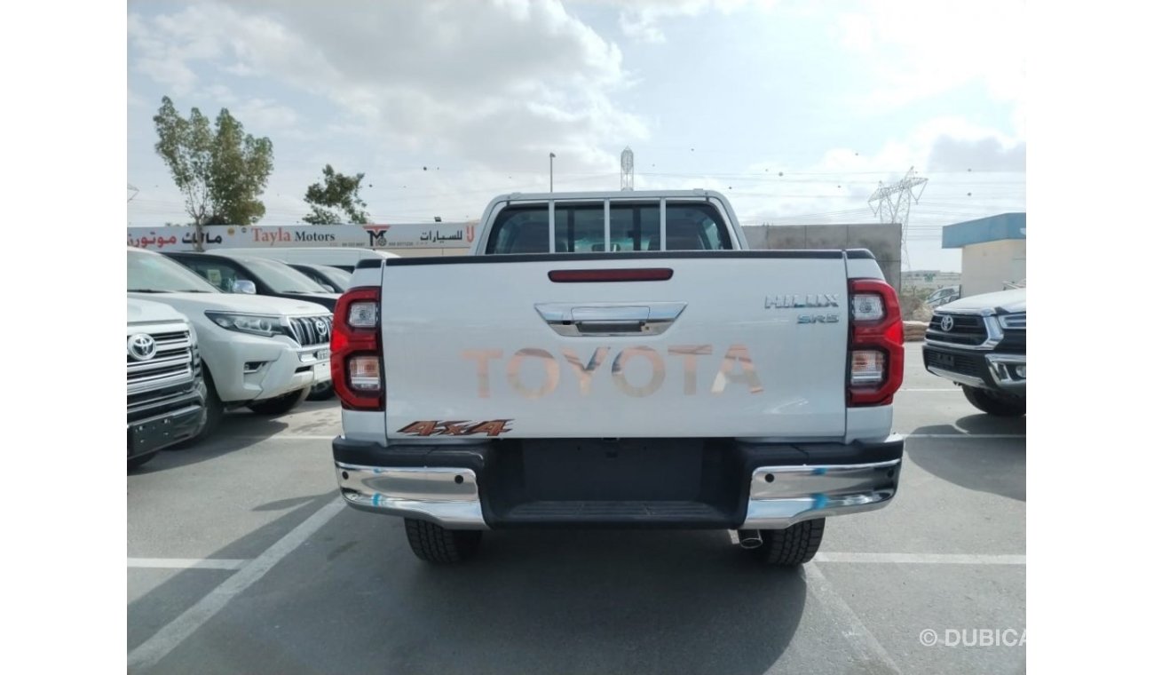 تويوتا هيلوكس TOYOTA HILUX 4.0 V6 WHITE 2023