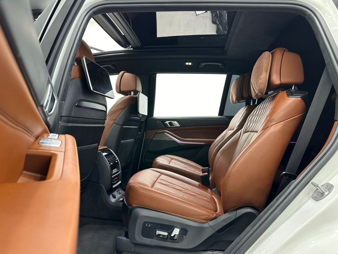 BMW X7 2020 BMW X7 M40i, 2025 Agency Warranty + Service Contract, Fully Service History, Gcc