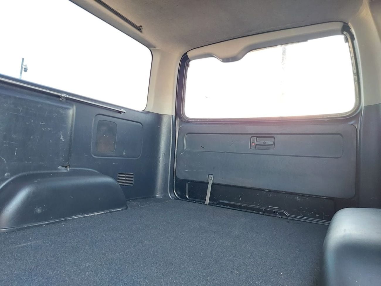 Toyota Hiace 2011 TOYOTA HIACE VAN RHD PETORL AUTOMATIC 2.0 CC(PM46101)