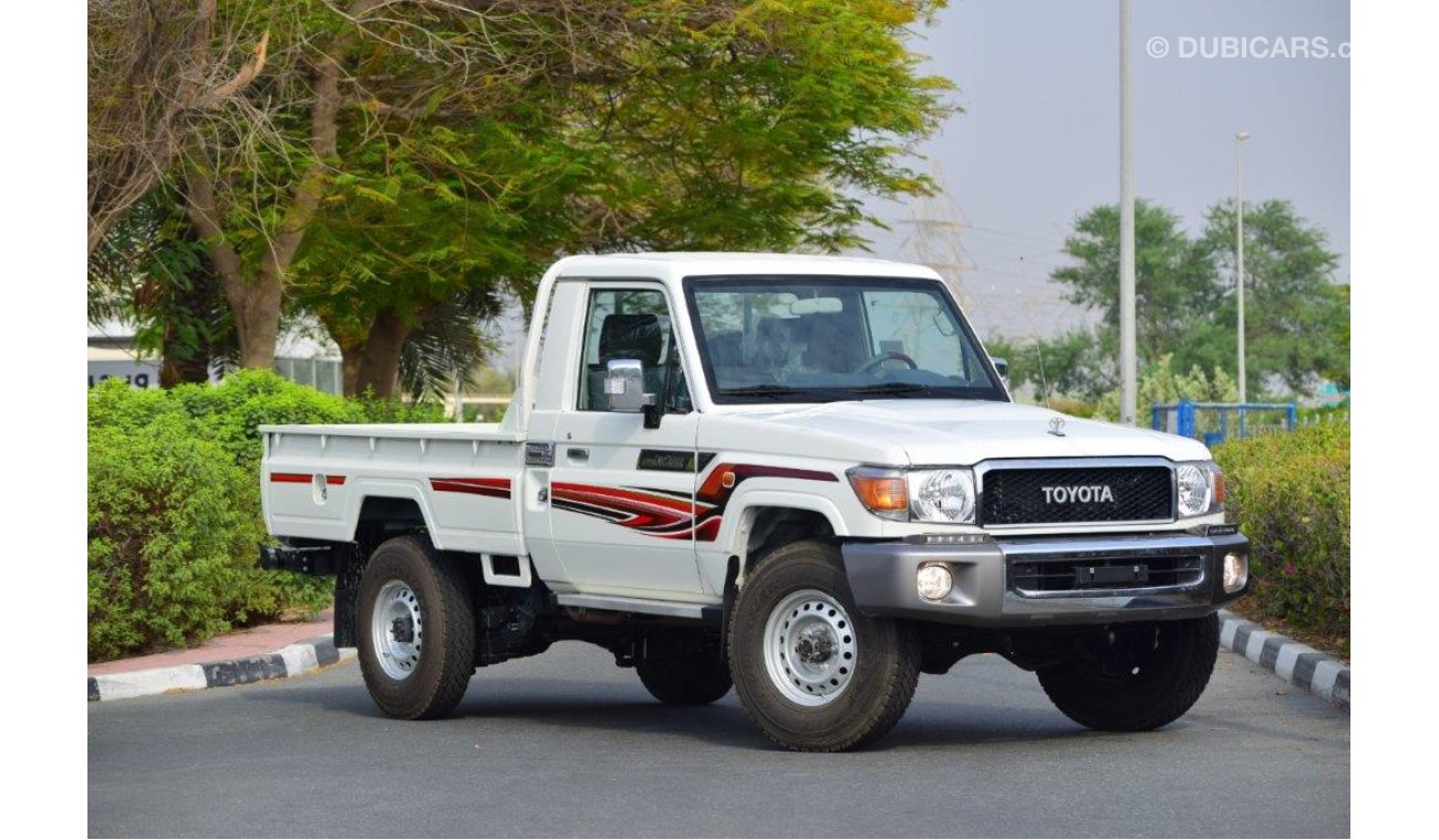 تويوتا لاند كروزر بيك آب Single Cab LX V6 4.0L Petrol Manual Transmission