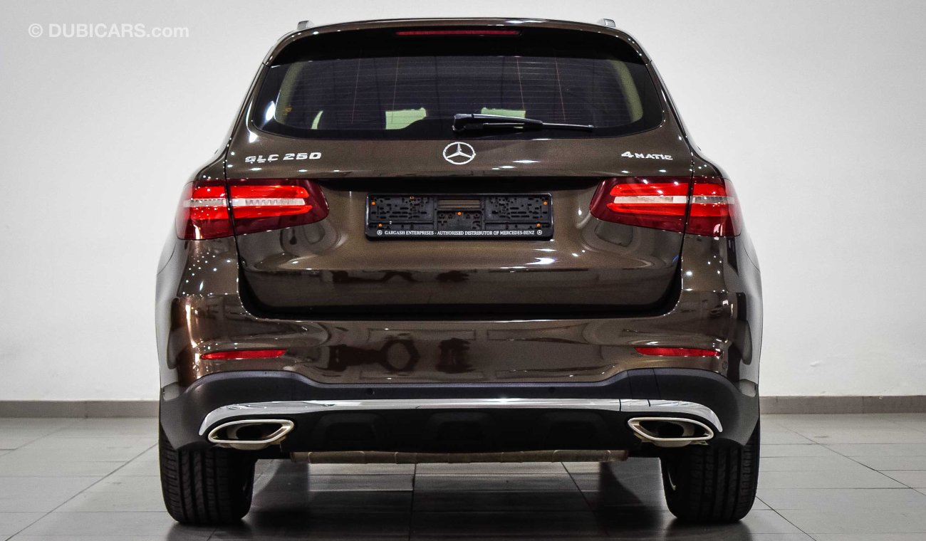 مرسيدس بنز GLC 250 4Matic