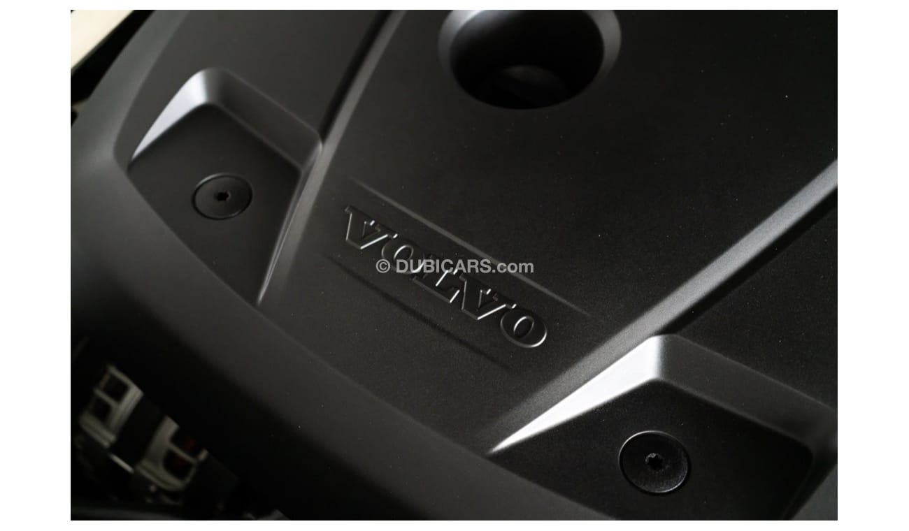 Volvo XC60 R Design 2019 Volvo XC60 T5 R-Design / Full Volvo Service History