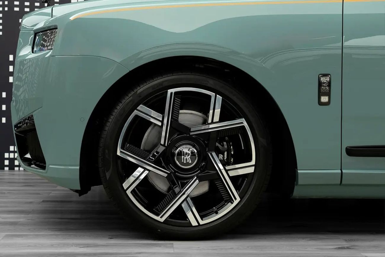 رولز رويس كولينان BLACK BADGE ROLLS ROYCE | CULLINAN | GCC SPECS | DEALER WARRANTY + SERVICE CONTRACT