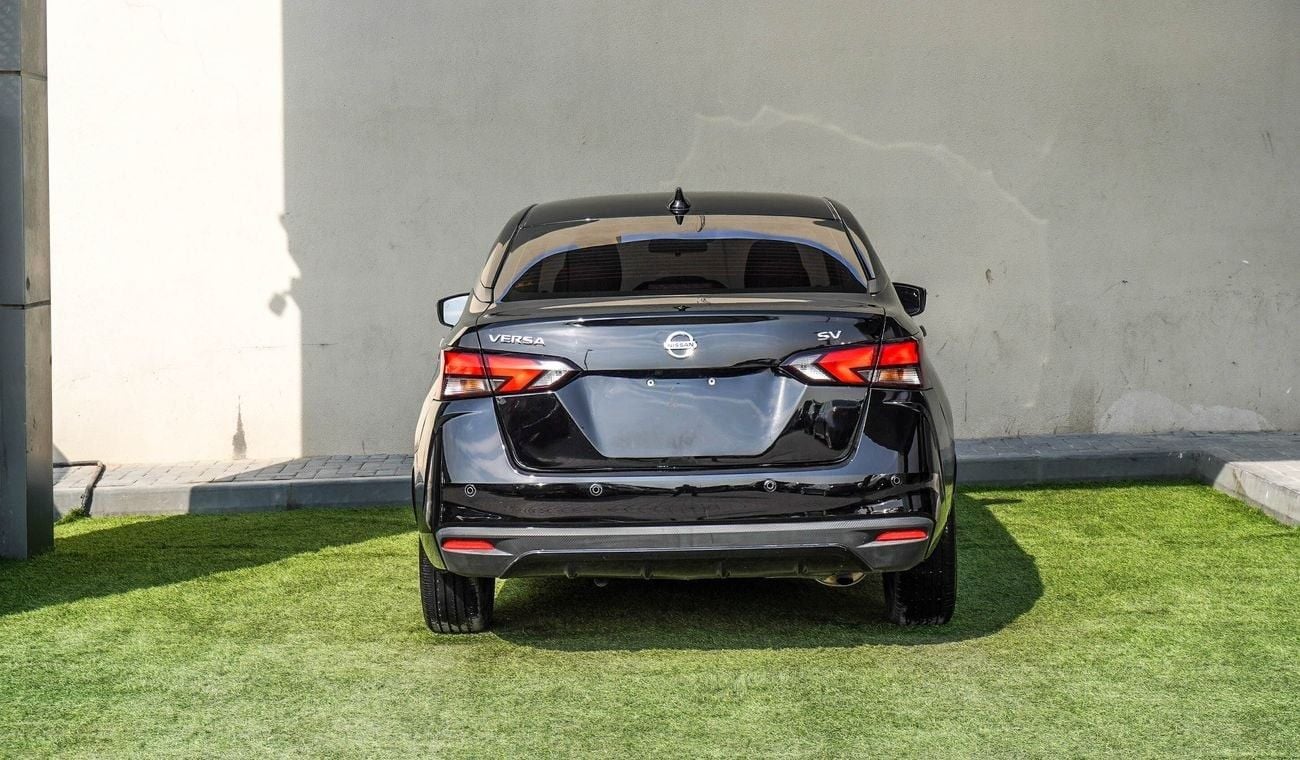 نيسان فيرسا SV