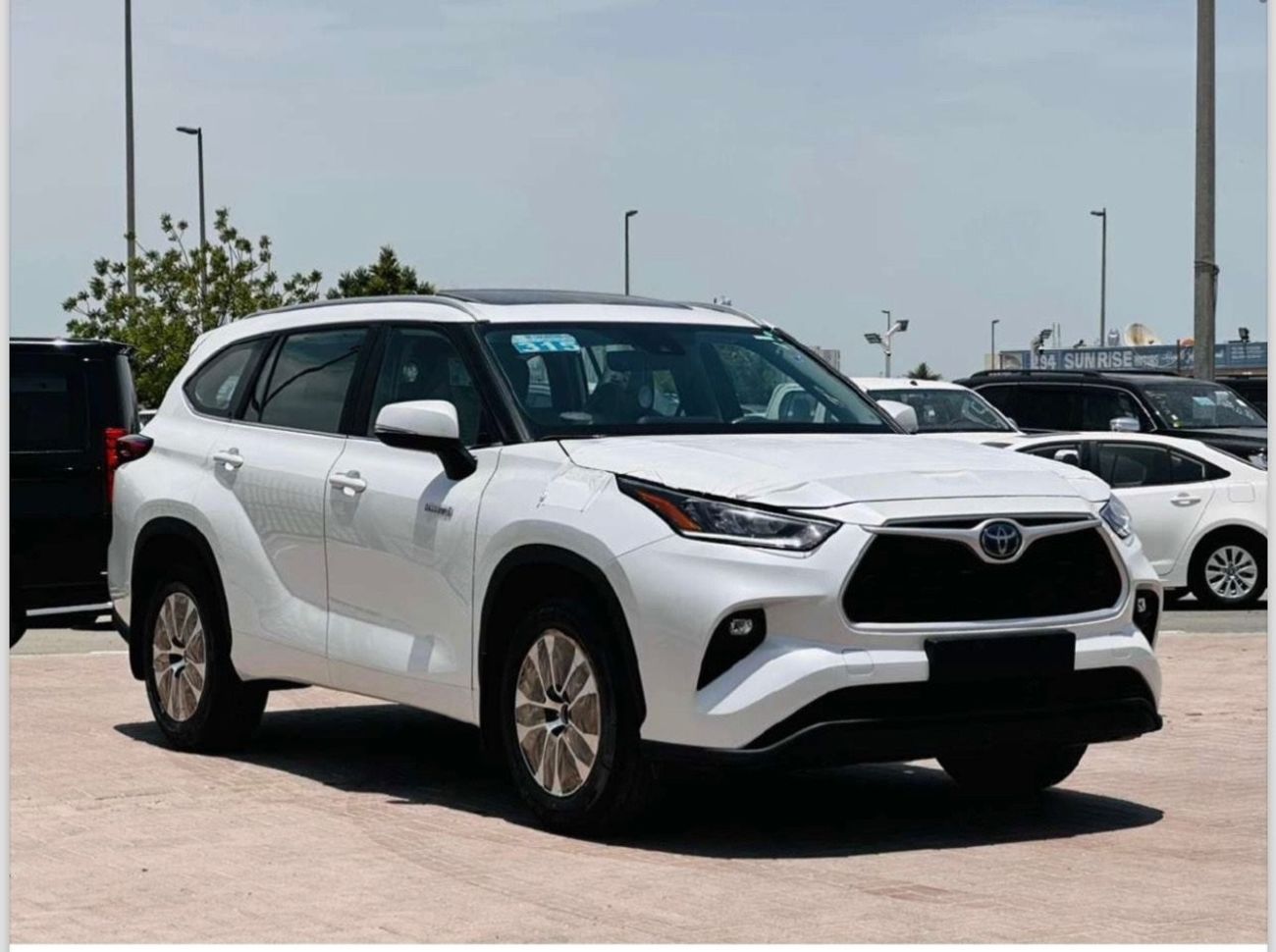 تويوتا هايلاندر TOYOTA HIGHLANDER GLE 2.5 L WHITE