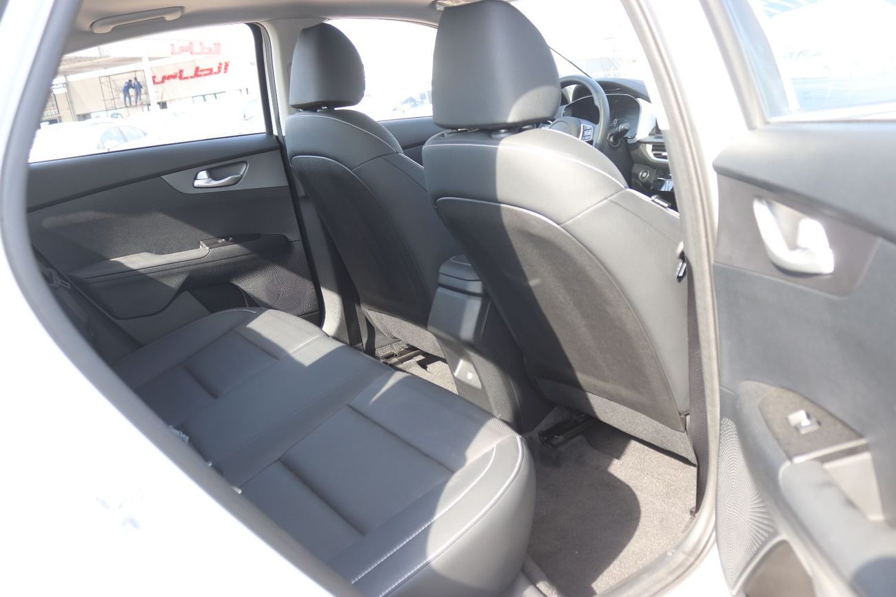 كيا K3 1.5L , PUSH START, SUNROOF, MODEL 2025
