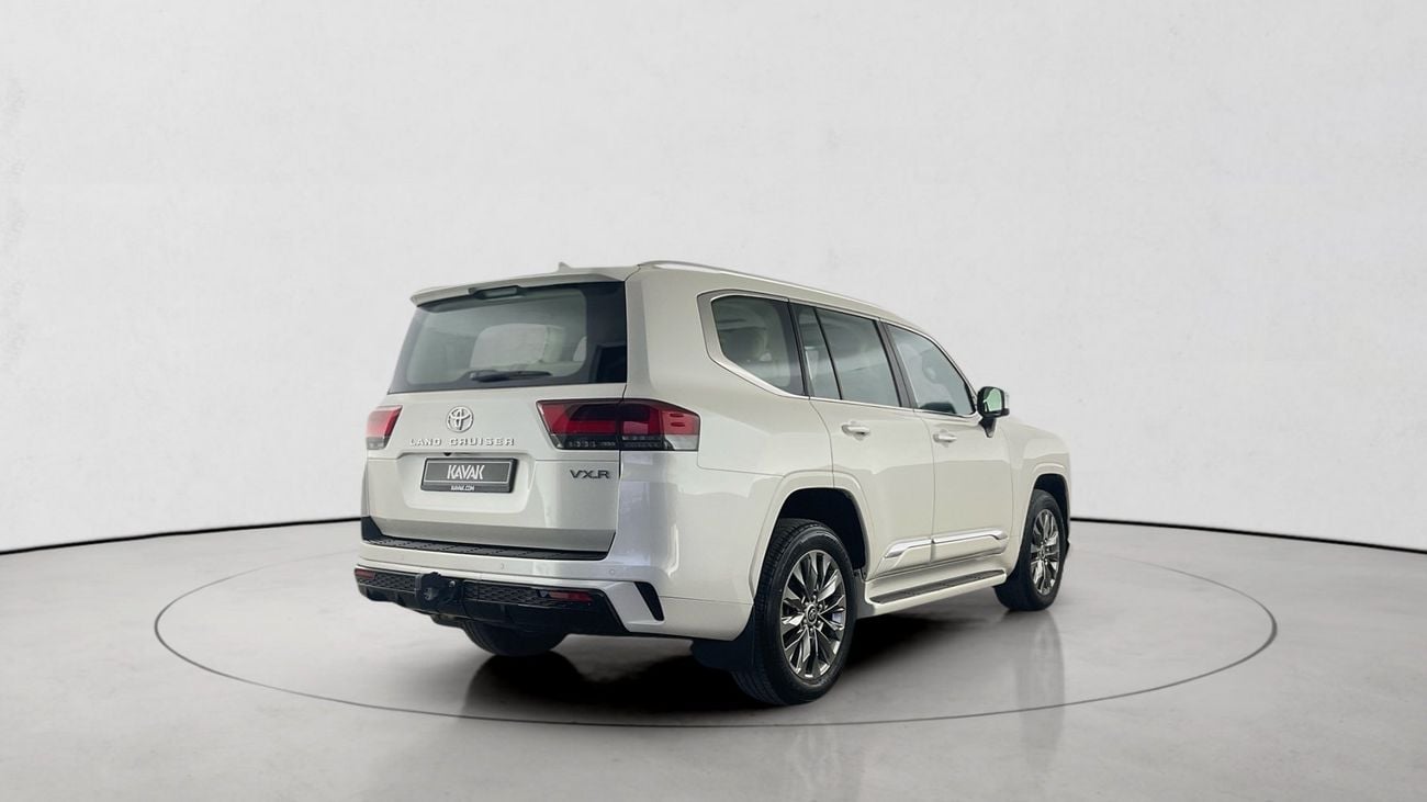 تويوتا لاند كروزر VXR | upto AED 20,000 Ramadan Discount | شامل الضمان | 0 ﺪﻔﻋﺓ ﺃﻮﻟﻯ