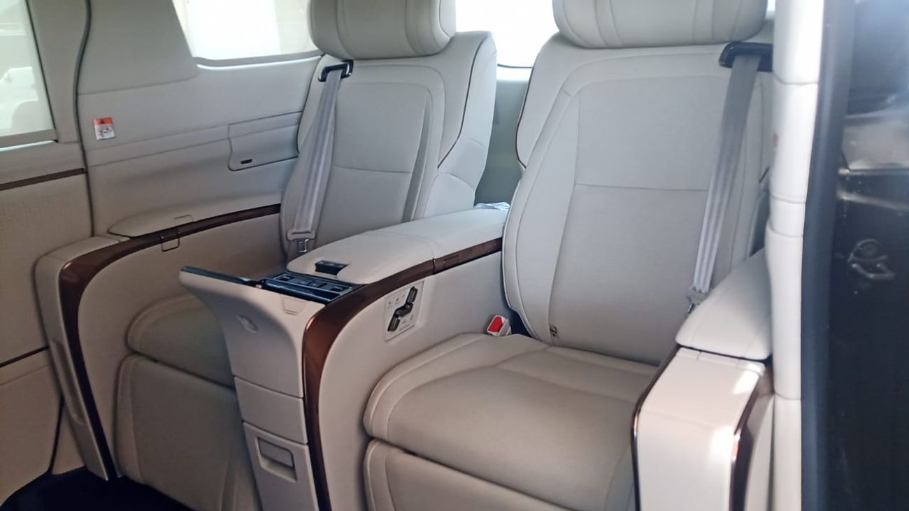 Lexus LM 350h LEXUS LM 350H