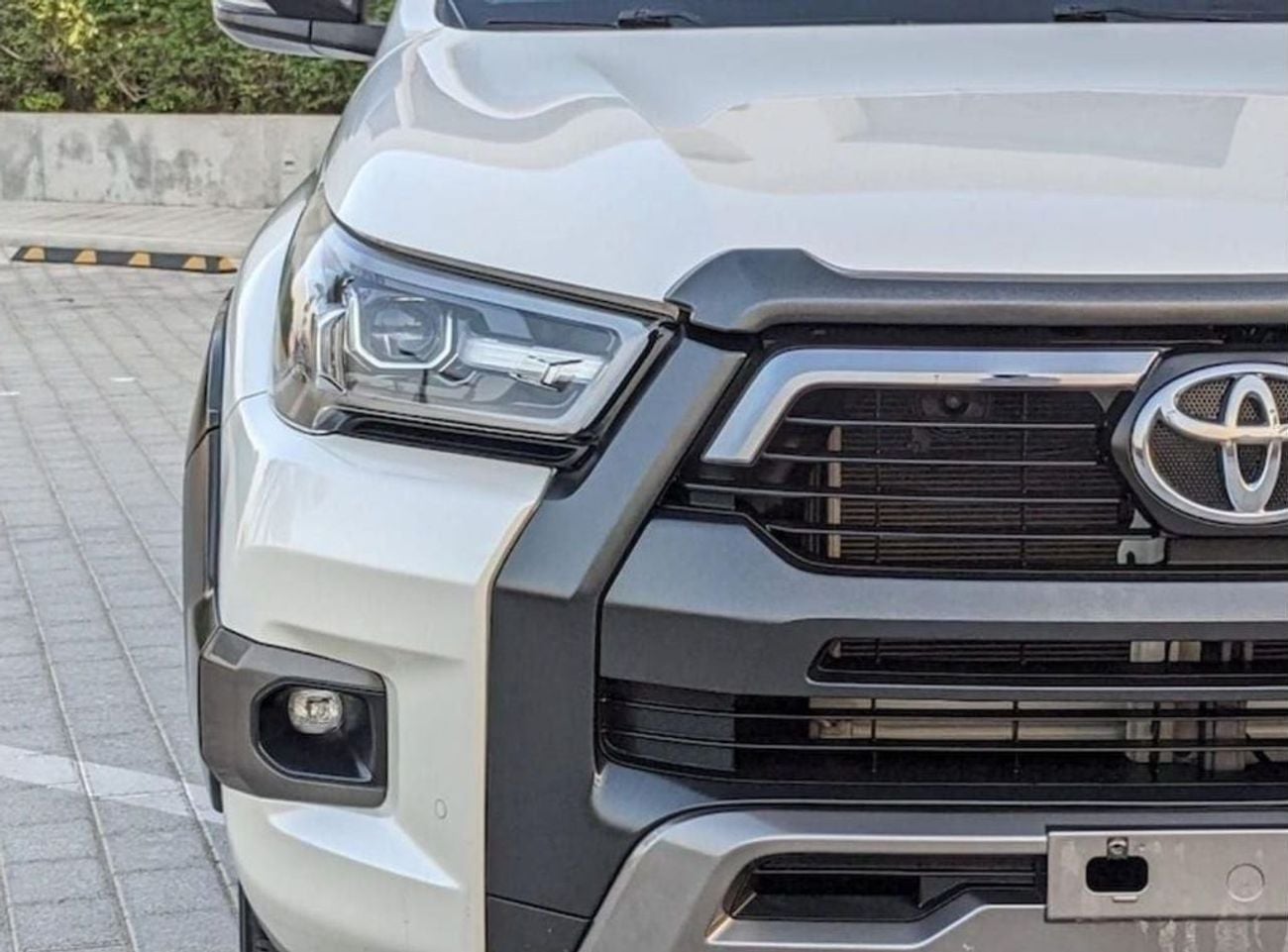 Toyota Hilux Toyota Hilux pickup double cabine 4.0 L 6 cylinder gasoline 2022