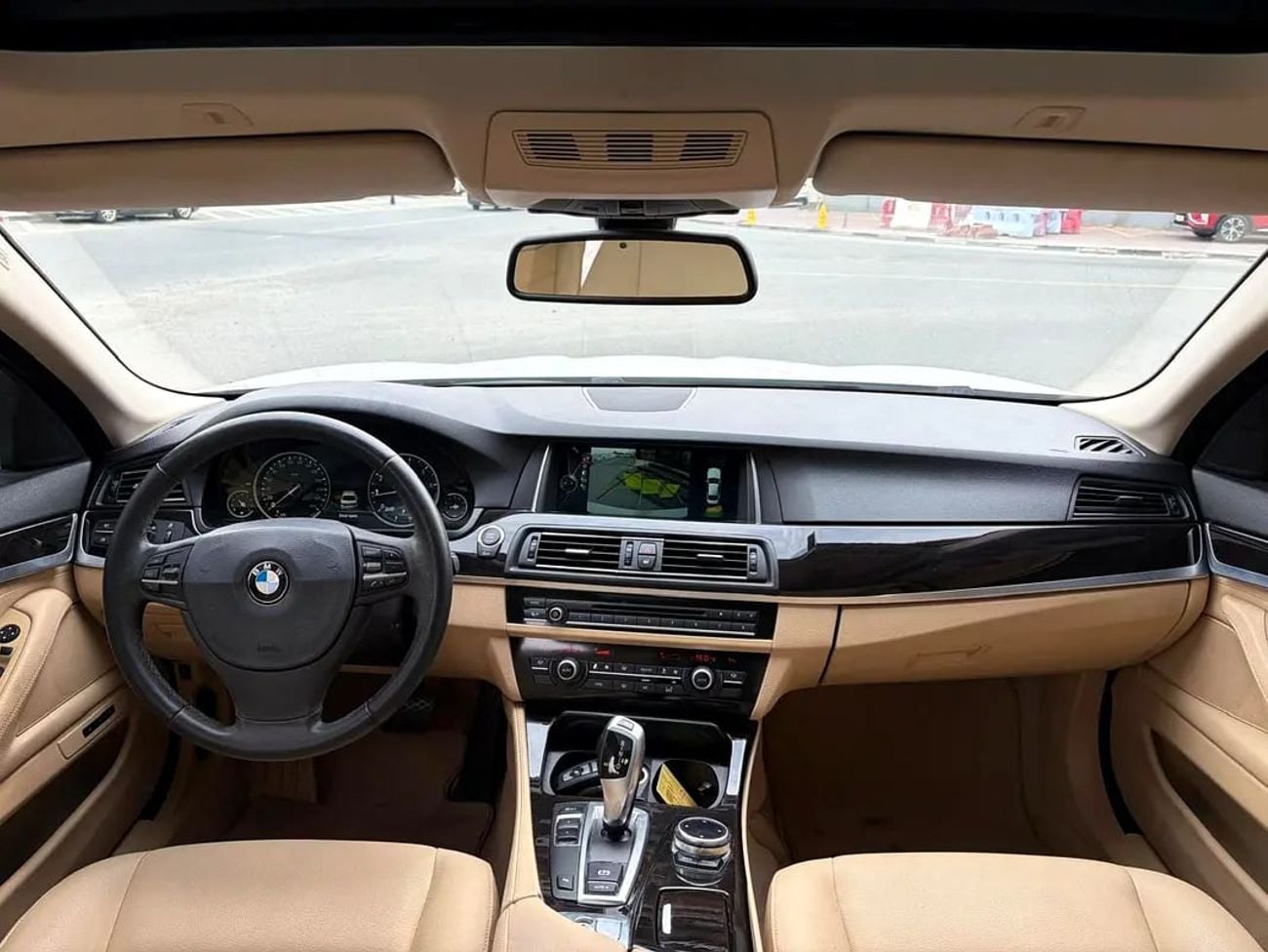 BMW 520i 520i GCC Specs - Well Maintained Luxury Sedan