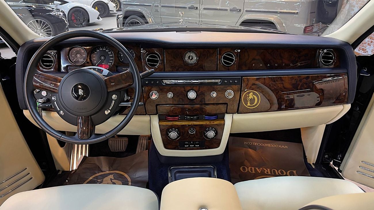 رولز رويس فانتوم | LIMITED OFFER | EXTENDED | IMMACULATE CONDITION | GCC SPEC