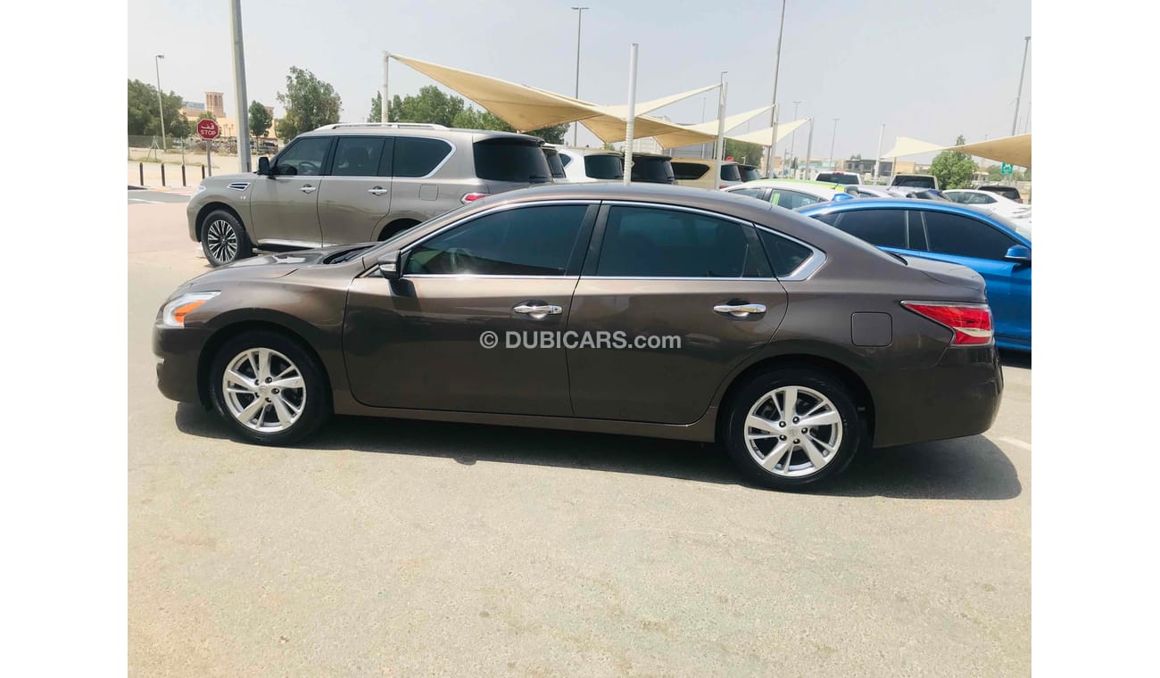 Nissan Altima 3.5 SL سياره نظيفه جدا بحاله ممتاذه بدون حوادث ضمان شاسيه جير ماكينه