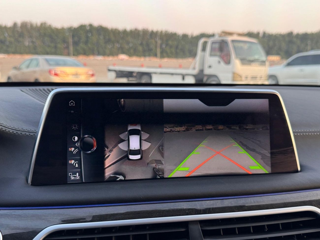 بي أم دبليو 750Li Luxury M Sport Package 4.4L