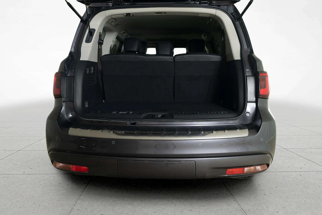 Infiniti QX80 LUXE 5.6