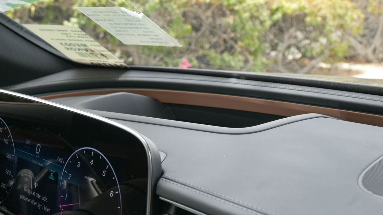 Mercedes-Benz E200 Mercedes Benz E200 AMG 2.0L | HUD | 2024 Brand New