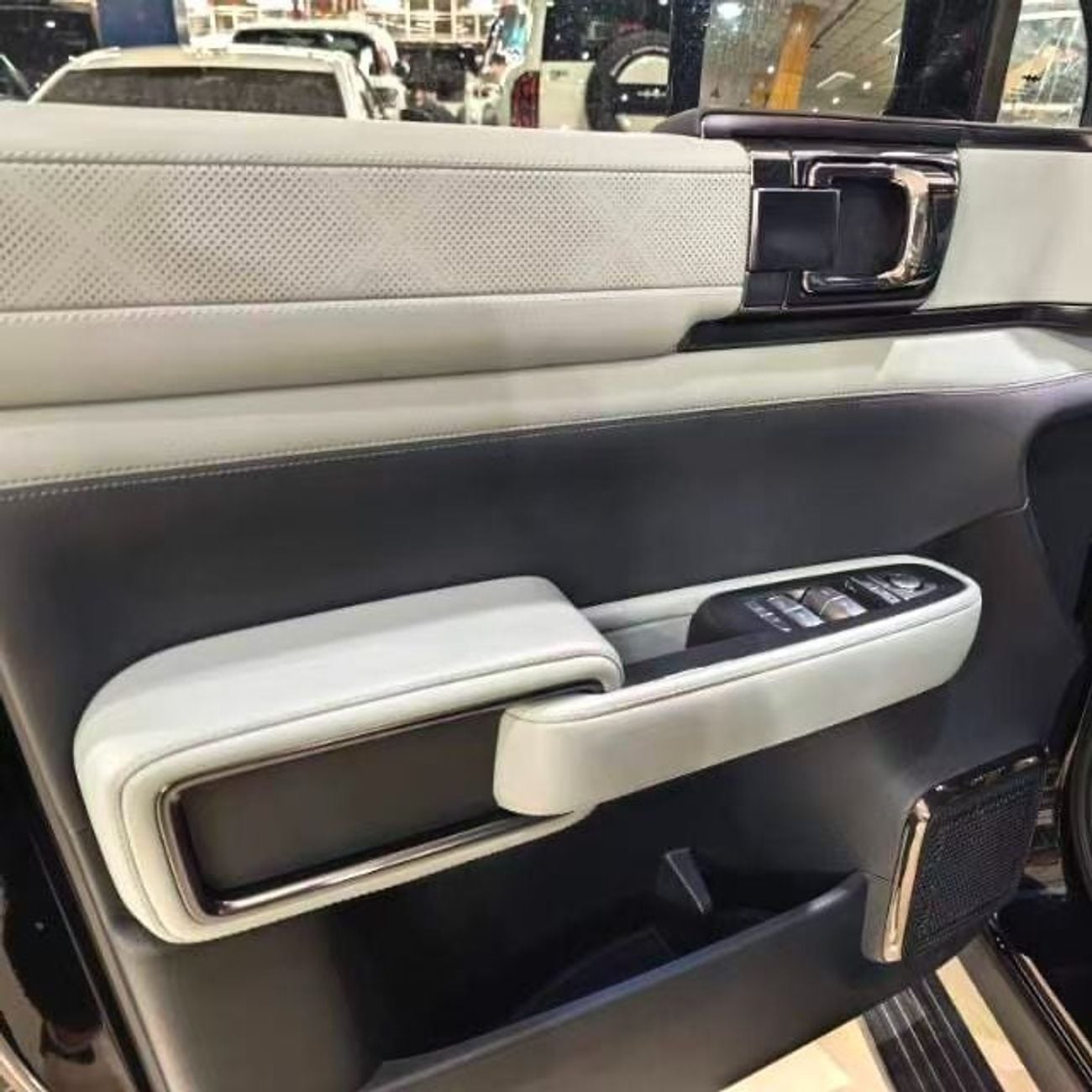 BYD Leopard 5 STD (NON GCC)