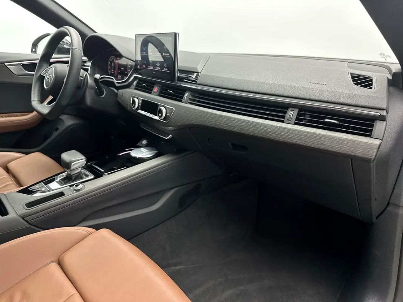 Audi A5 40 TFSI Advanced 2.0L (187 HP) Sportback Advanced 40 TFSI 190hp (Ref# 57326) EXCLUSIVE RAMADAN OFFER