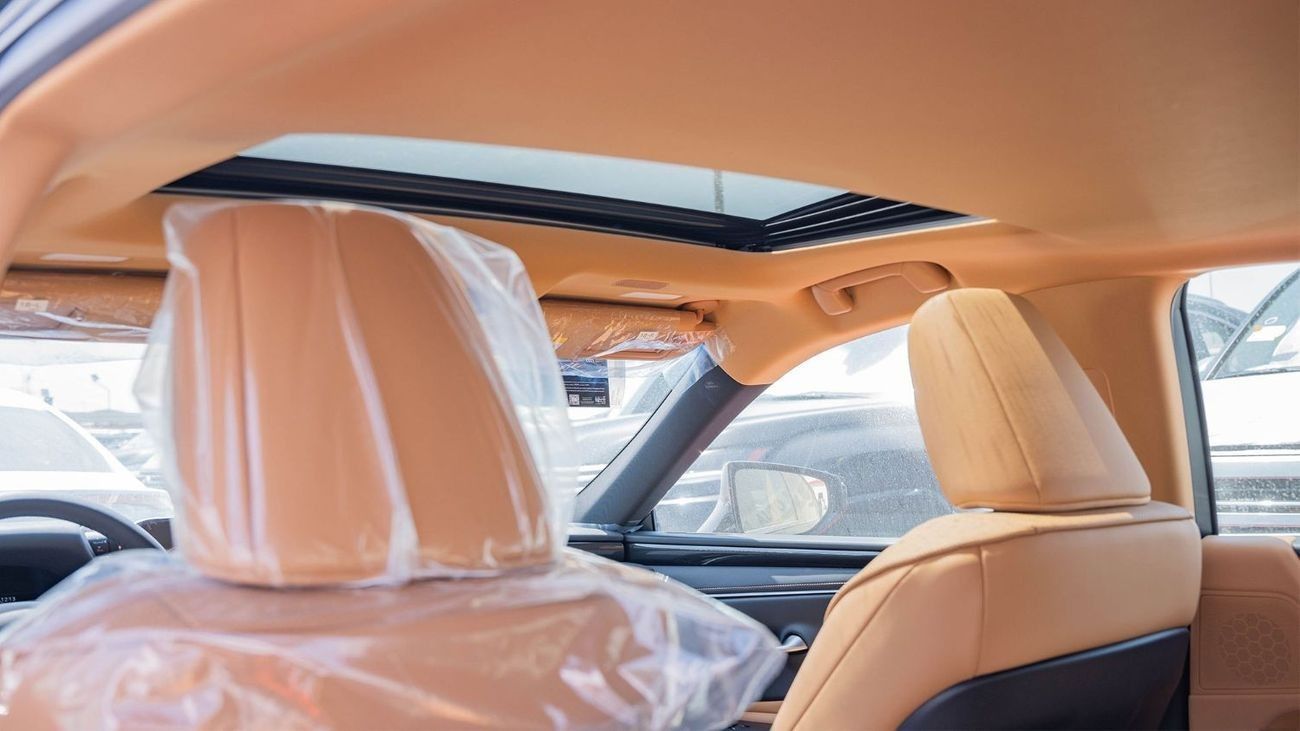 لكزس ES300h 2025 Lexus ES300h 2.5L AT Hybrid (Black)