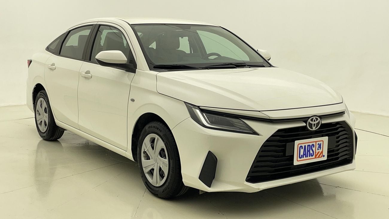 تويوتا يارس E 1.5 | بدون دفعة مقدمة | اختبار القيادة في المنزل