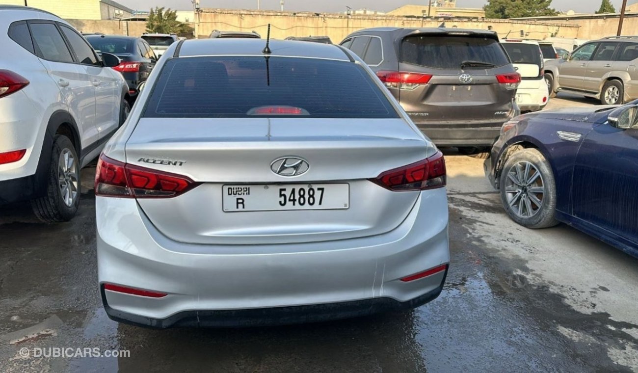 Hyundai Accent “Offer”2019 HYUNDAI Accent se 1.6L V4 - UAE PASS